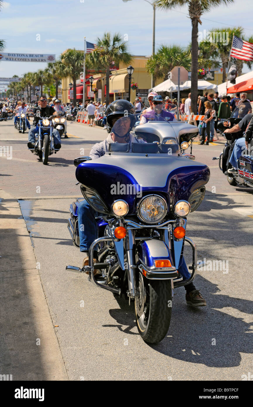 Daytona Beach Florida Biker Woche Motorrad Wallfahrt Jahresveranstaltung Stockfoto