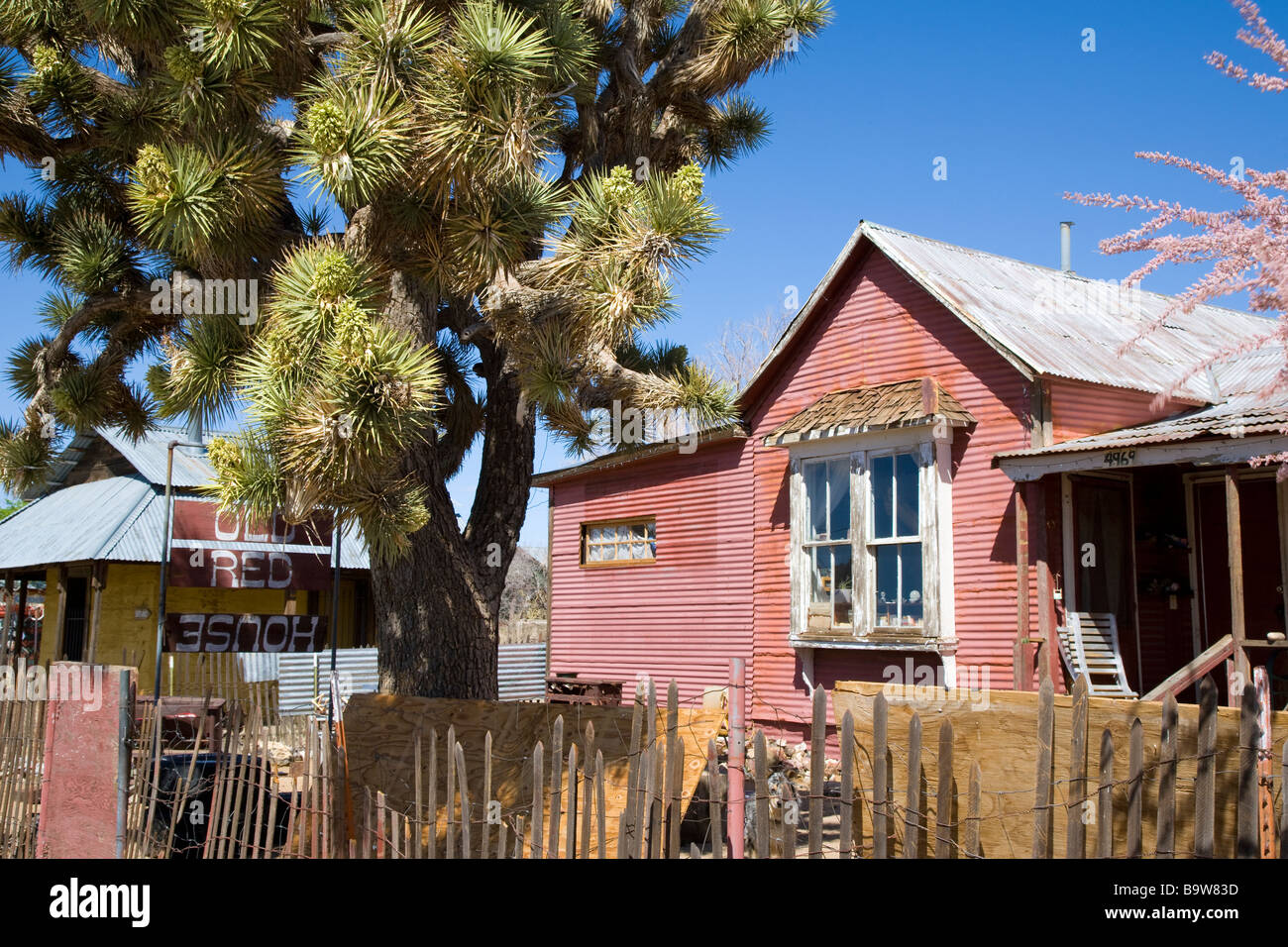 Marode Gebäude in der Wild West Mining Town von Chlorid, Arizona, USA Stockfoto
