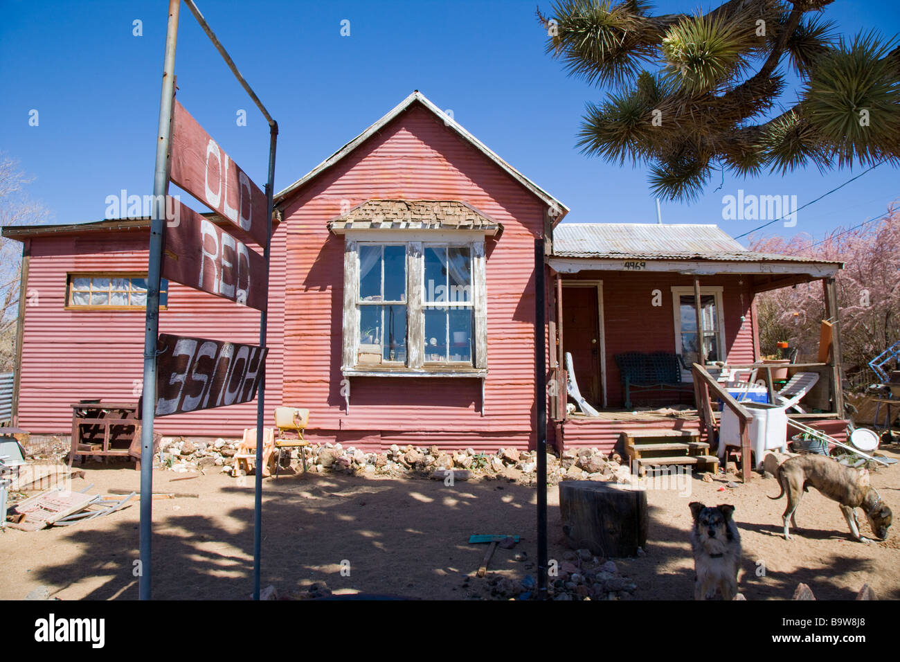 Marode Gebäude in der Wild West Mining Town von Chlorid, Arizona, USA Stockfoto