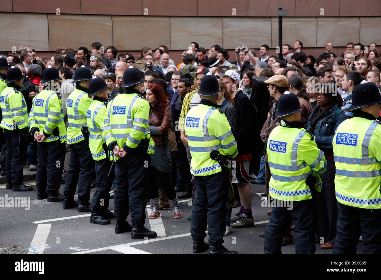 G20-Protest im Zentrum von London, außerhalb der Bank of England. Stockfoto