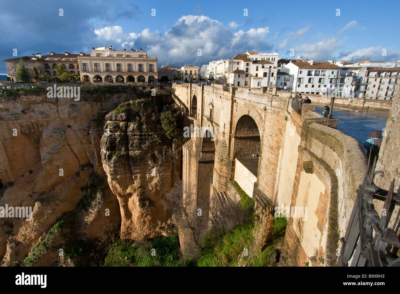 Puente Nuevo oder neue Brücke über El Tajo Schlucht in Ronda Andalusien Spanien Stockfoto