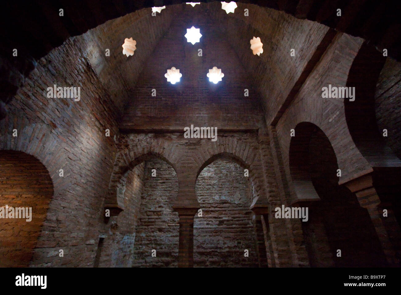 Bano de Comares innerhalb des Harems in der Alhambra in Granada Spanien Stockfoto