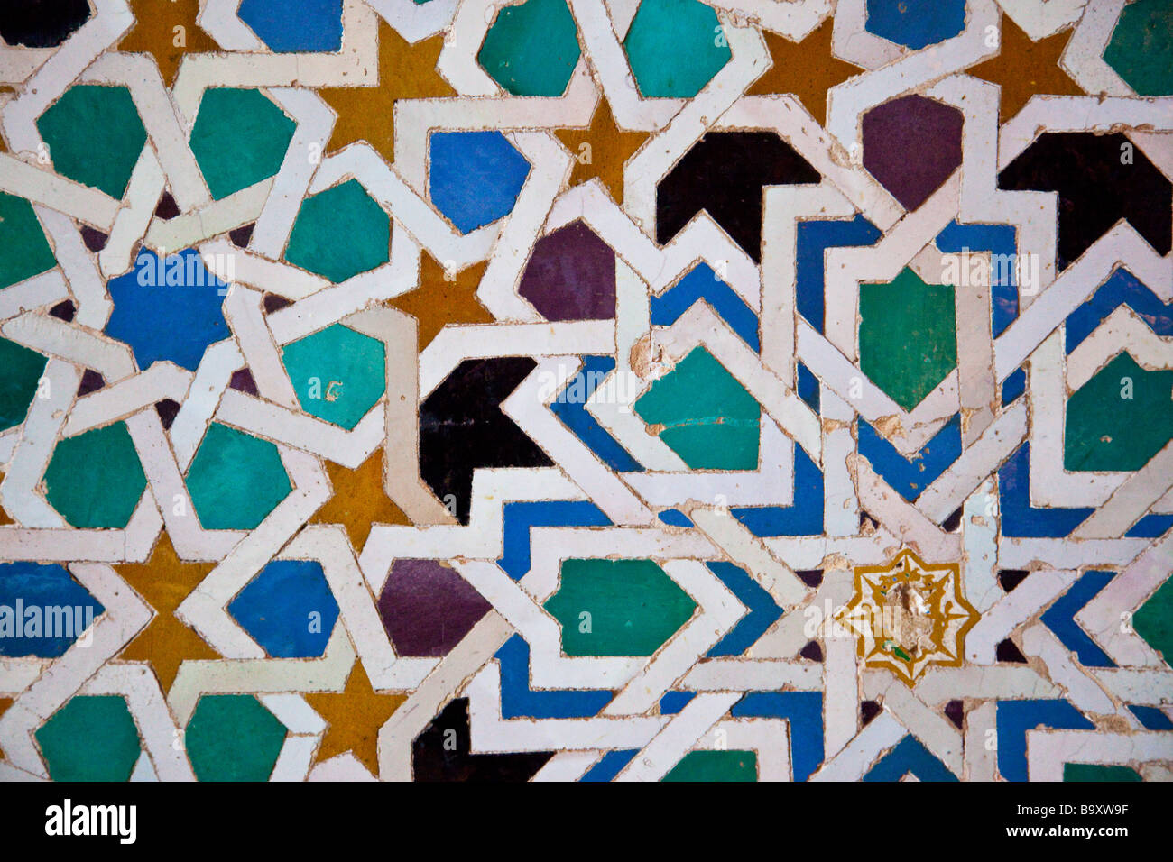 Islamische architektonische Detail Muster in der Mexuar innerhalb der Nasriden Palast der Alhambra in Granada Spanien Stockfoto