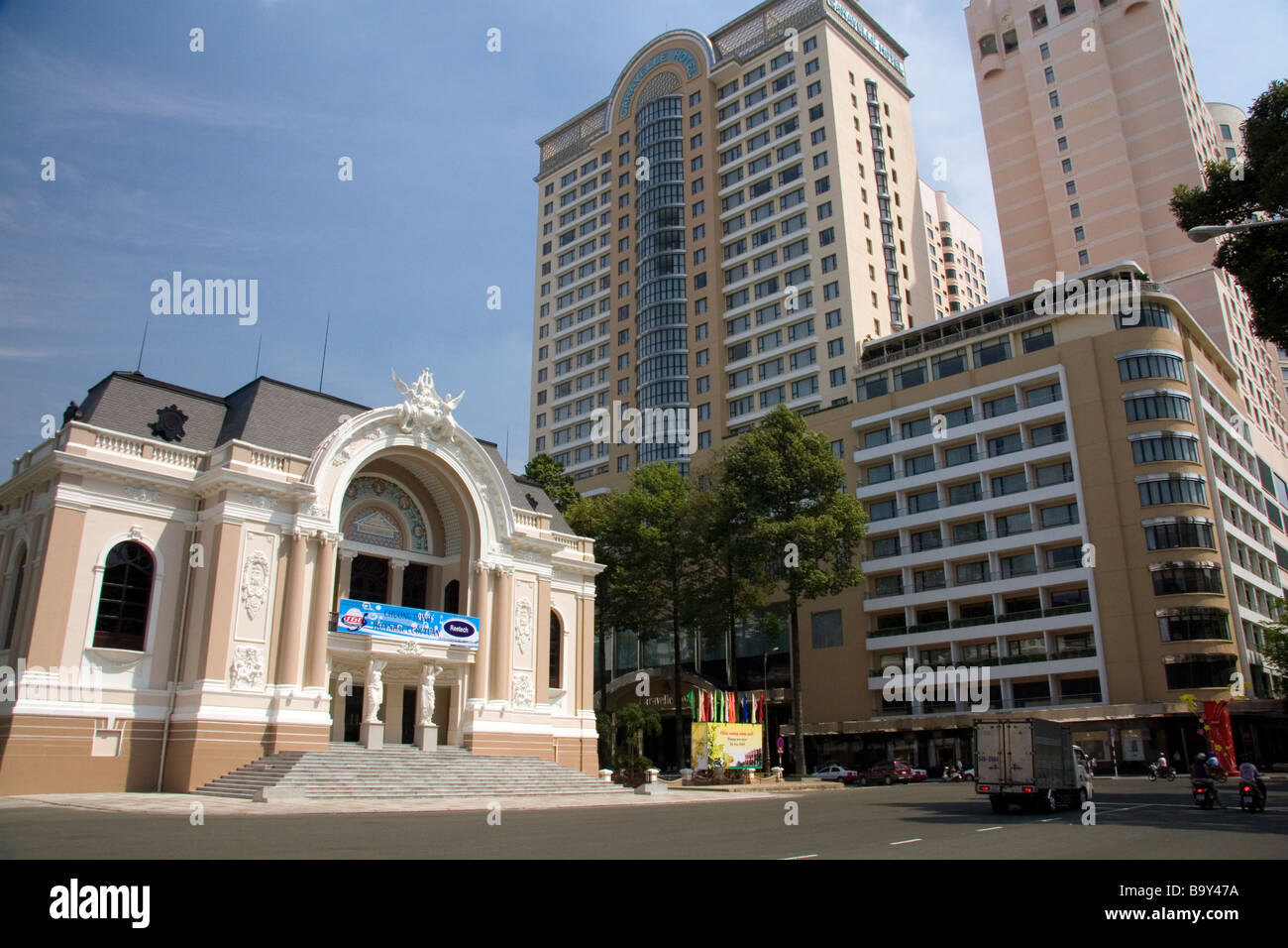 Das Saigon Opera House und das Caravelle Hotel in Ho-Chi-Minh-Stadt-Vietnam Stockfoto
