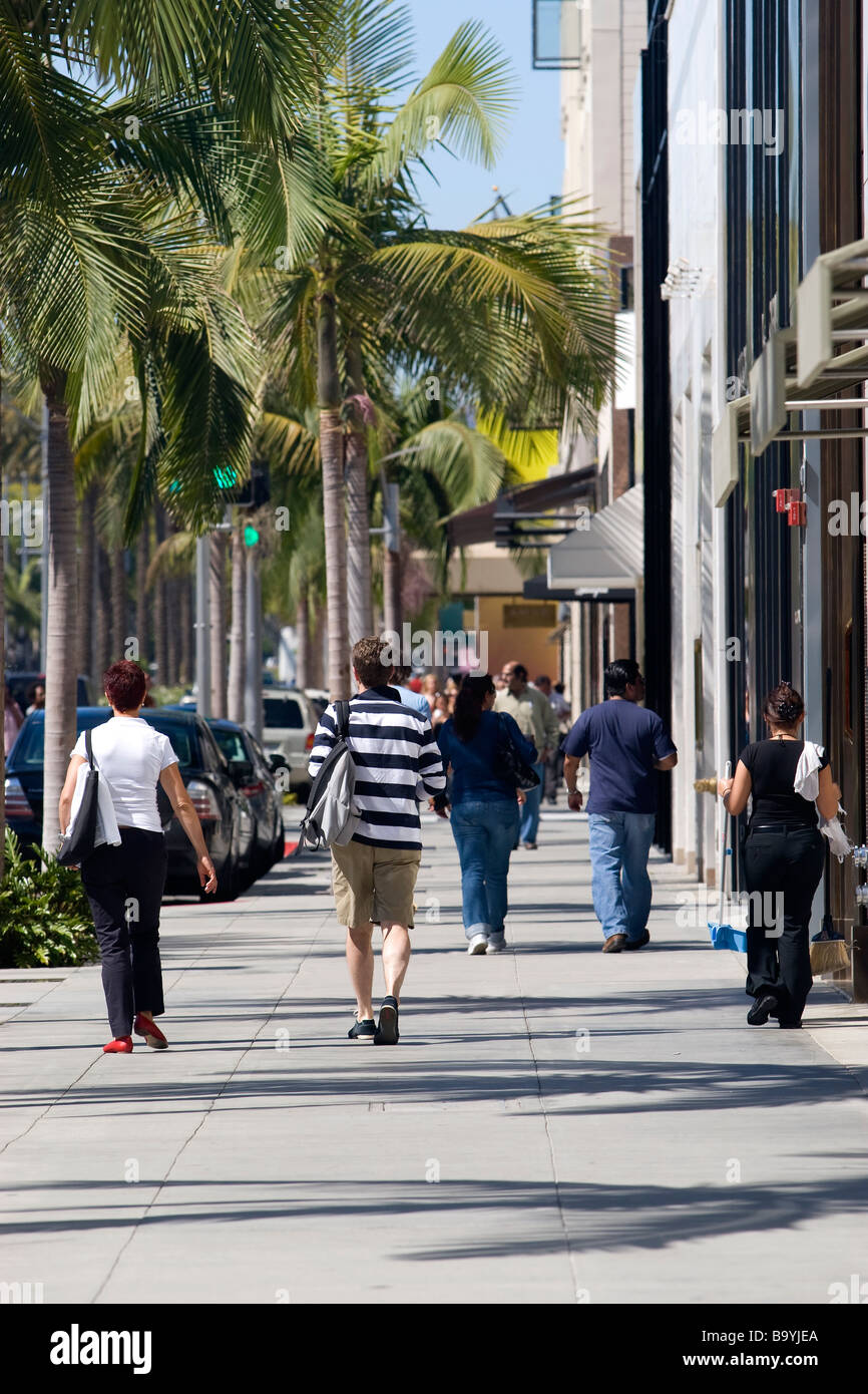 Shopper am Rodeo Drive in Beverly Hills Stockfoto