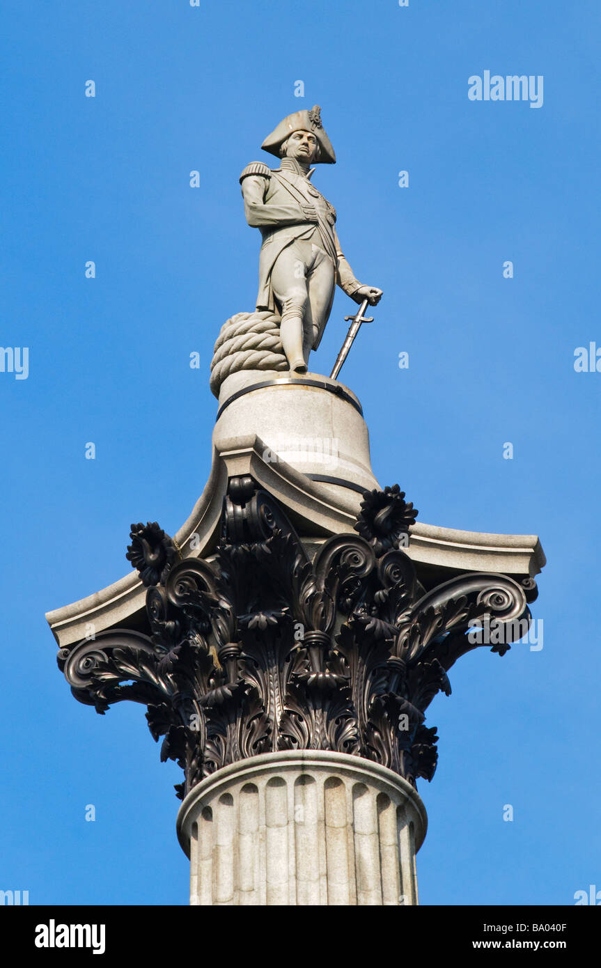 Statue von Horatio Nelson (Nelsonsäule) auf dem Trafalgar Square Stockfoto