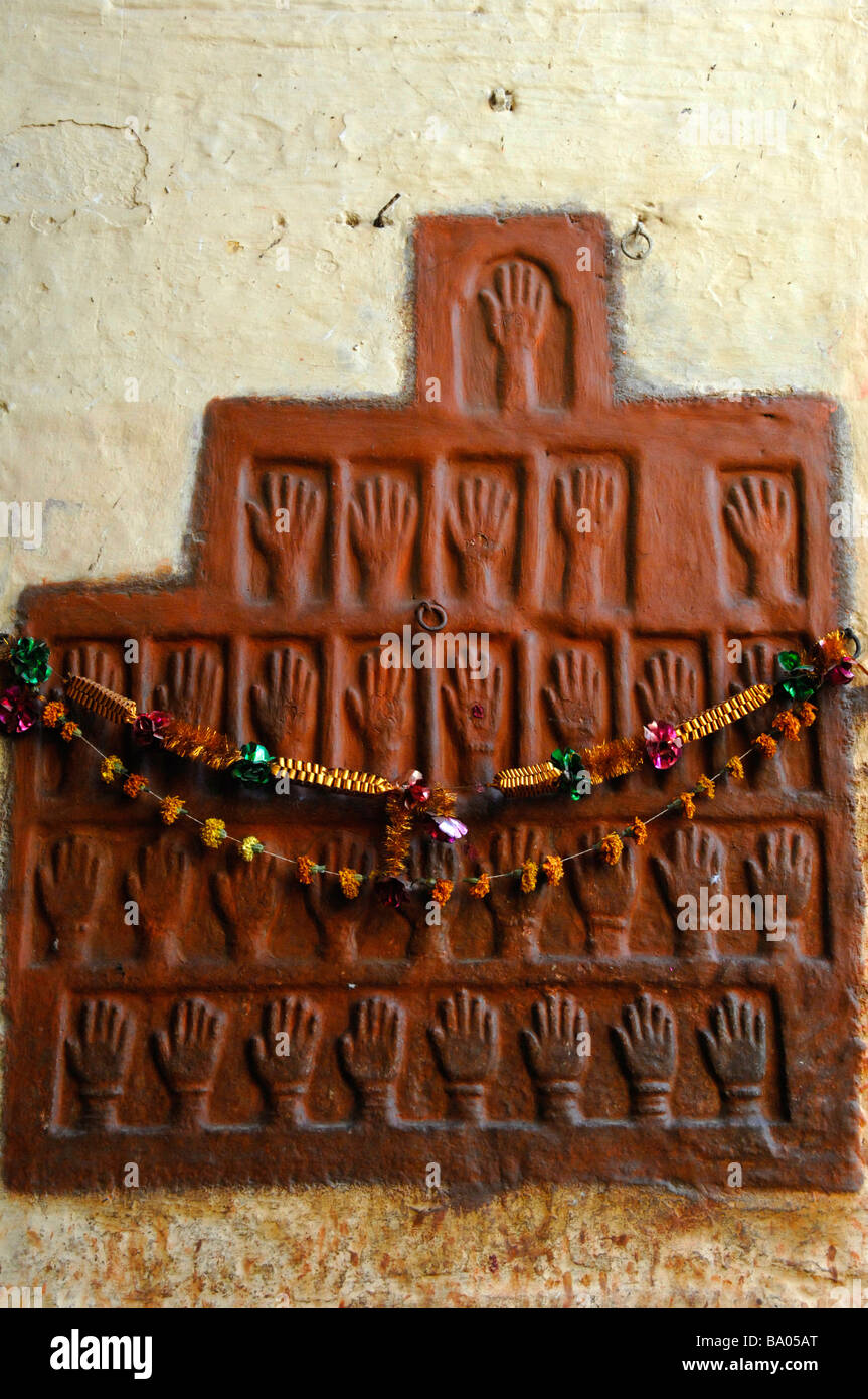 Sati Hand markiert im Meherengarh Fort in Jodhpur Rajasthan Indien Stockfoto