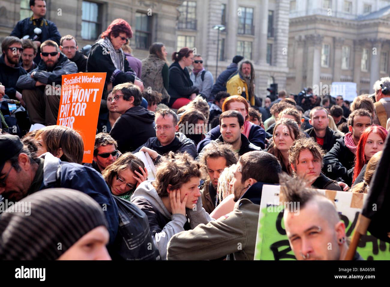 Demonstranten außerhalb der Bank of England während der 2009 G20-Gipfel, London, UK. Stockfoto