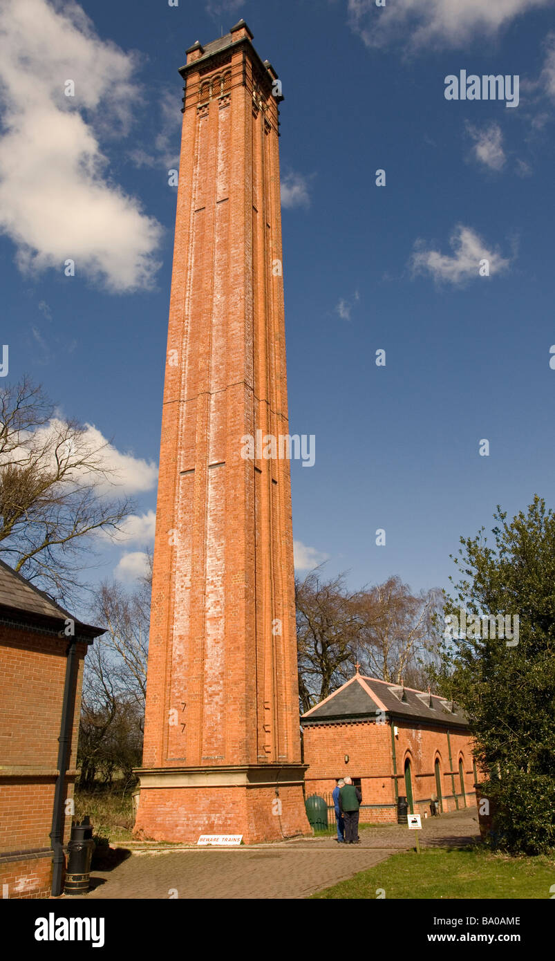 Papplewick Schornstein erbaut 1876 Design basierend auf einem venezianischen Glockenturm Stockfoto