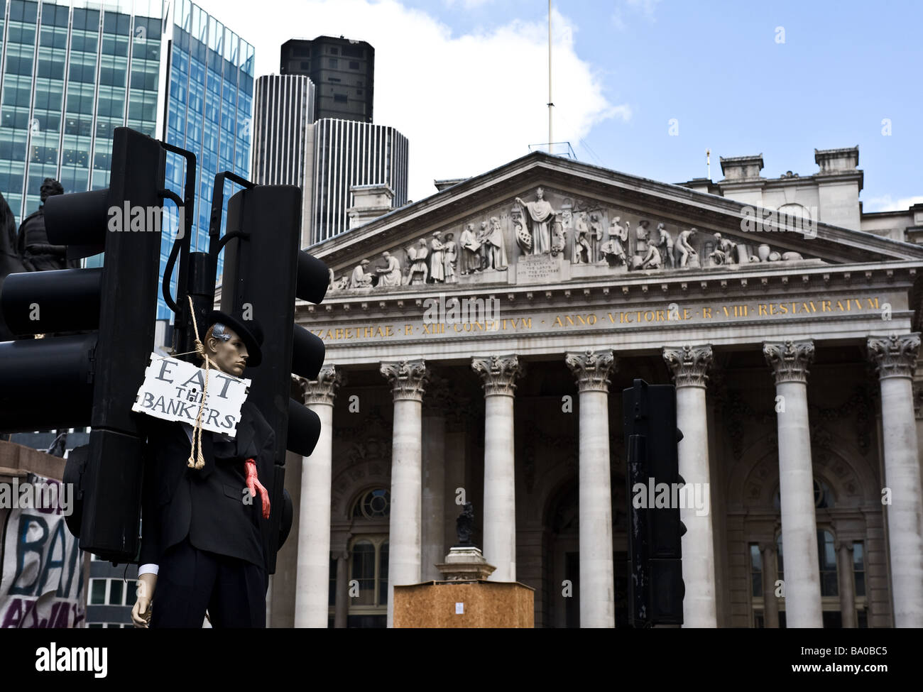 Bildnis von Ampeln auf der G20-Demonstration in der City of London hängen.  Foto von Gordon Scammell Stockfoto