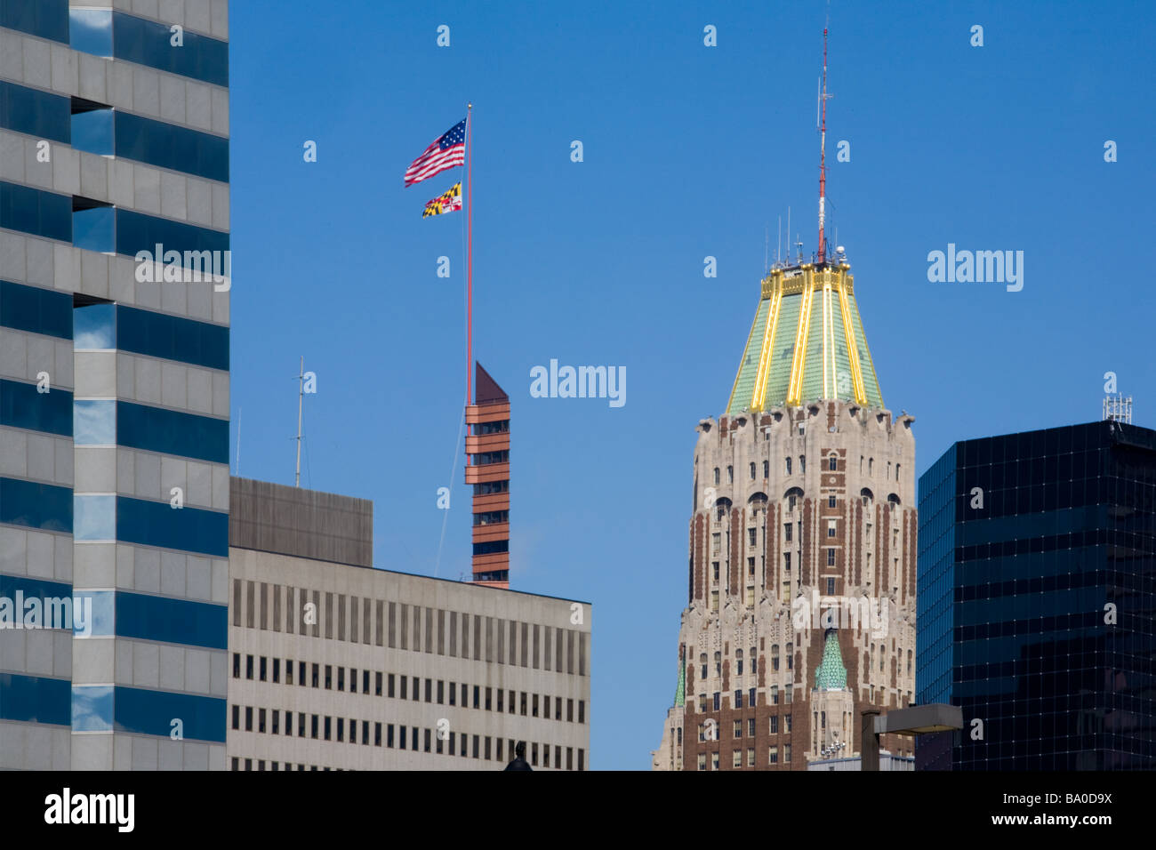 Einige Gebäude in Baltimore Maryland einschließlich Donald Schaefer Turm Bank von Amerika Gebäude 250 West Pratt Stockfoto