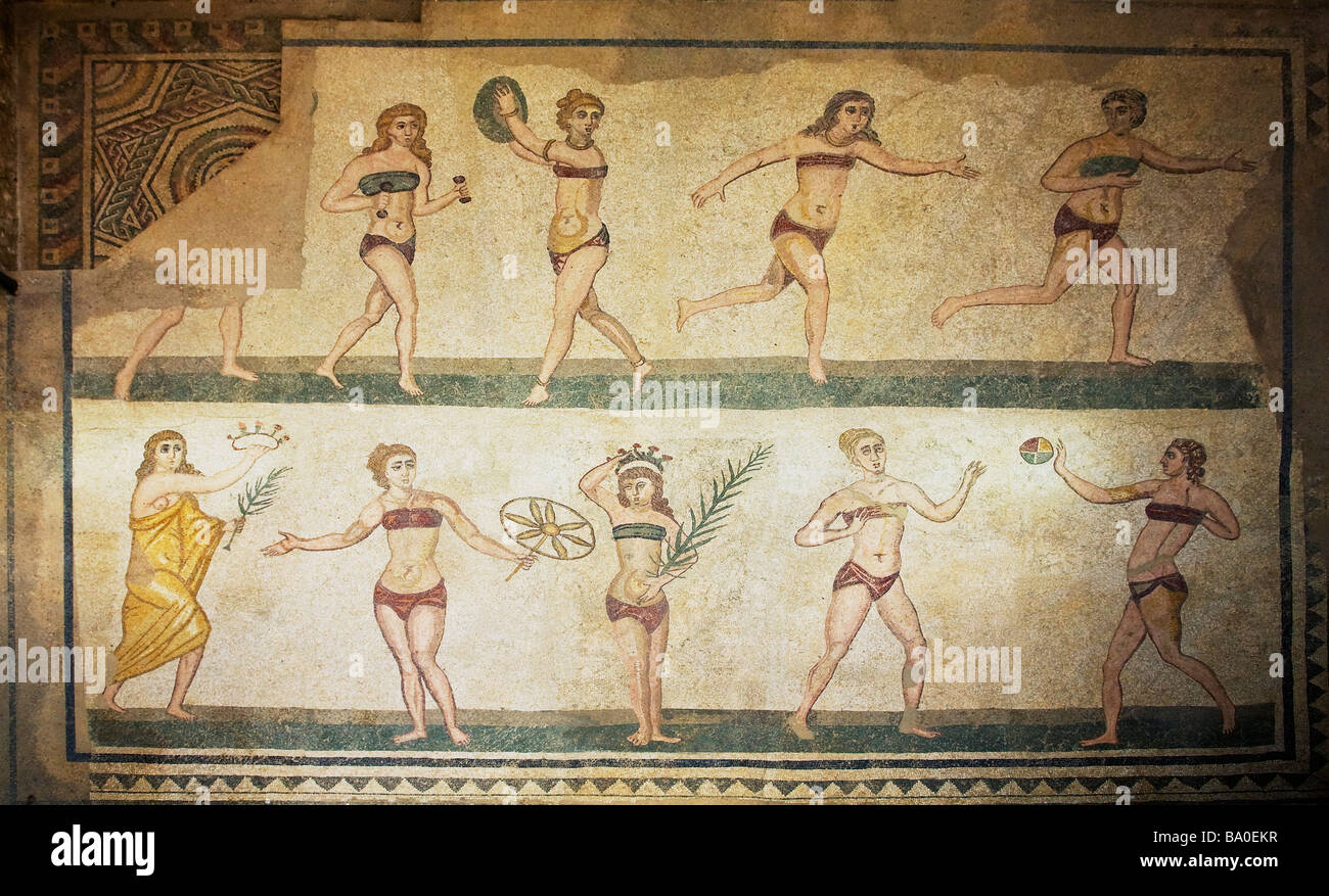 Krönung des Gewinner-Bikini Mädchen Mosaiks Kammer von den zehn Jungfrauen Villa Romana del Casale in der Nähe von Piazza Armerina Sizilien Italien Stockfoto