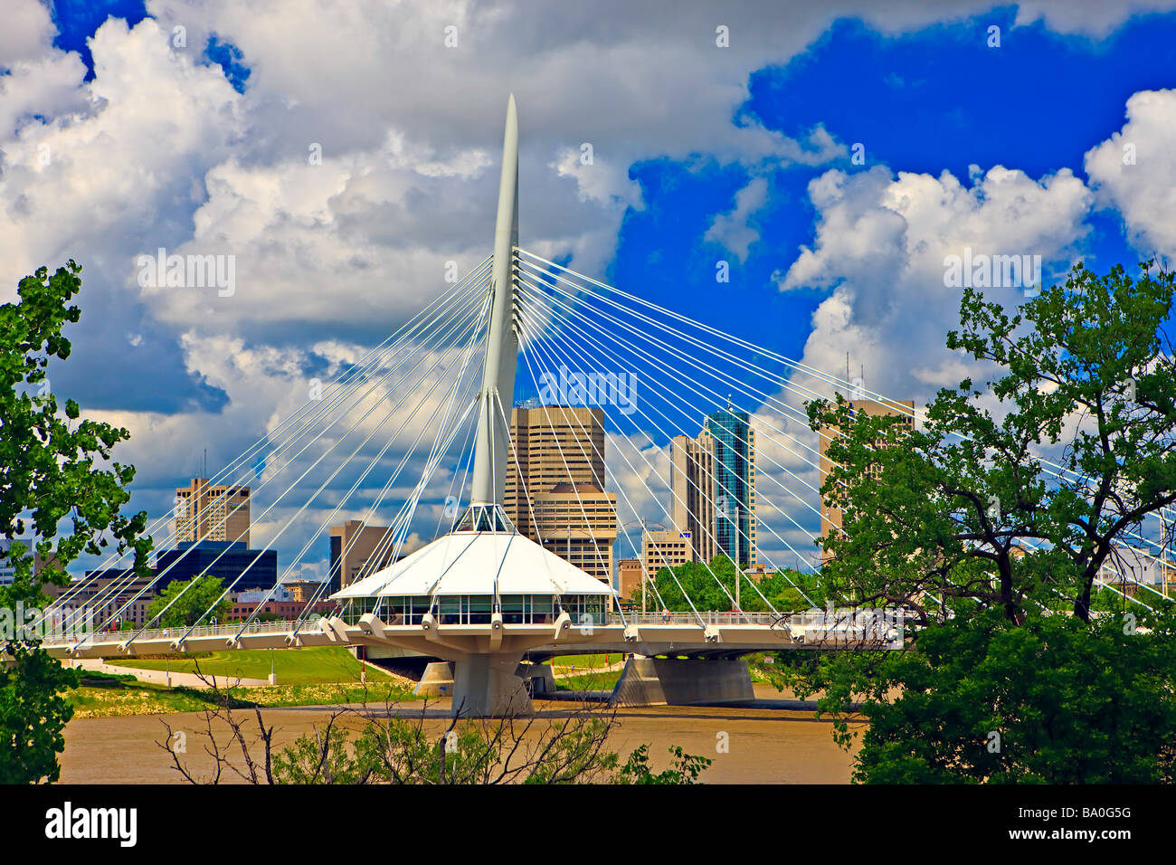 Esplanade Riel Brücke eine Fußgängerbrücke über den Red River in der Stadt von Winnipeg, Manitoba Kanada Stockfoto