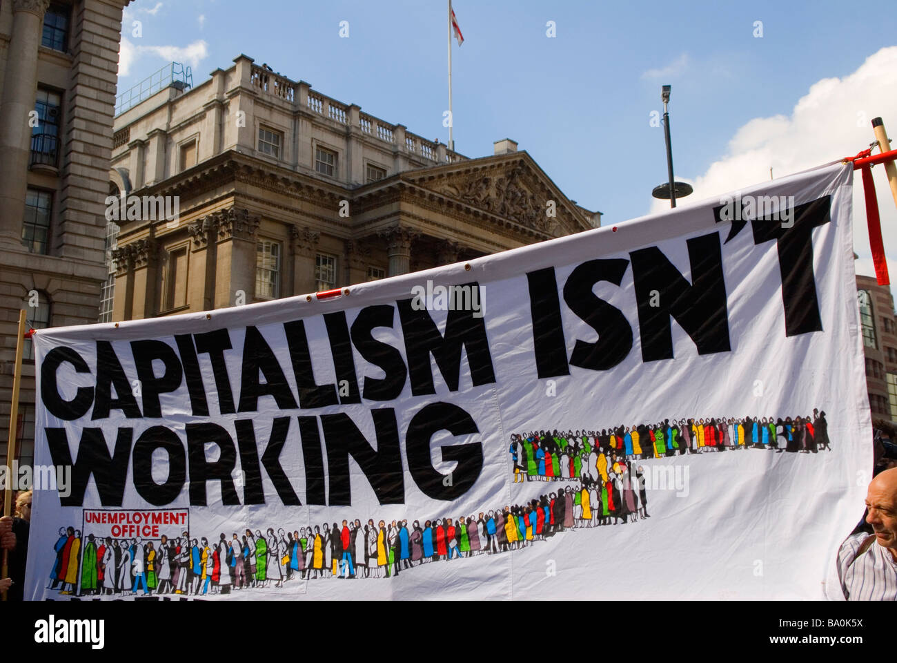 FINANZKRISE 2009 der Credit Crunch G20-Protest vor Bank of England Threadneedle Street London Großbritannien Europa der Kapitalismus funktioniert nicht im Vereinigten Königreich der 2000er Jahre Stockfoto