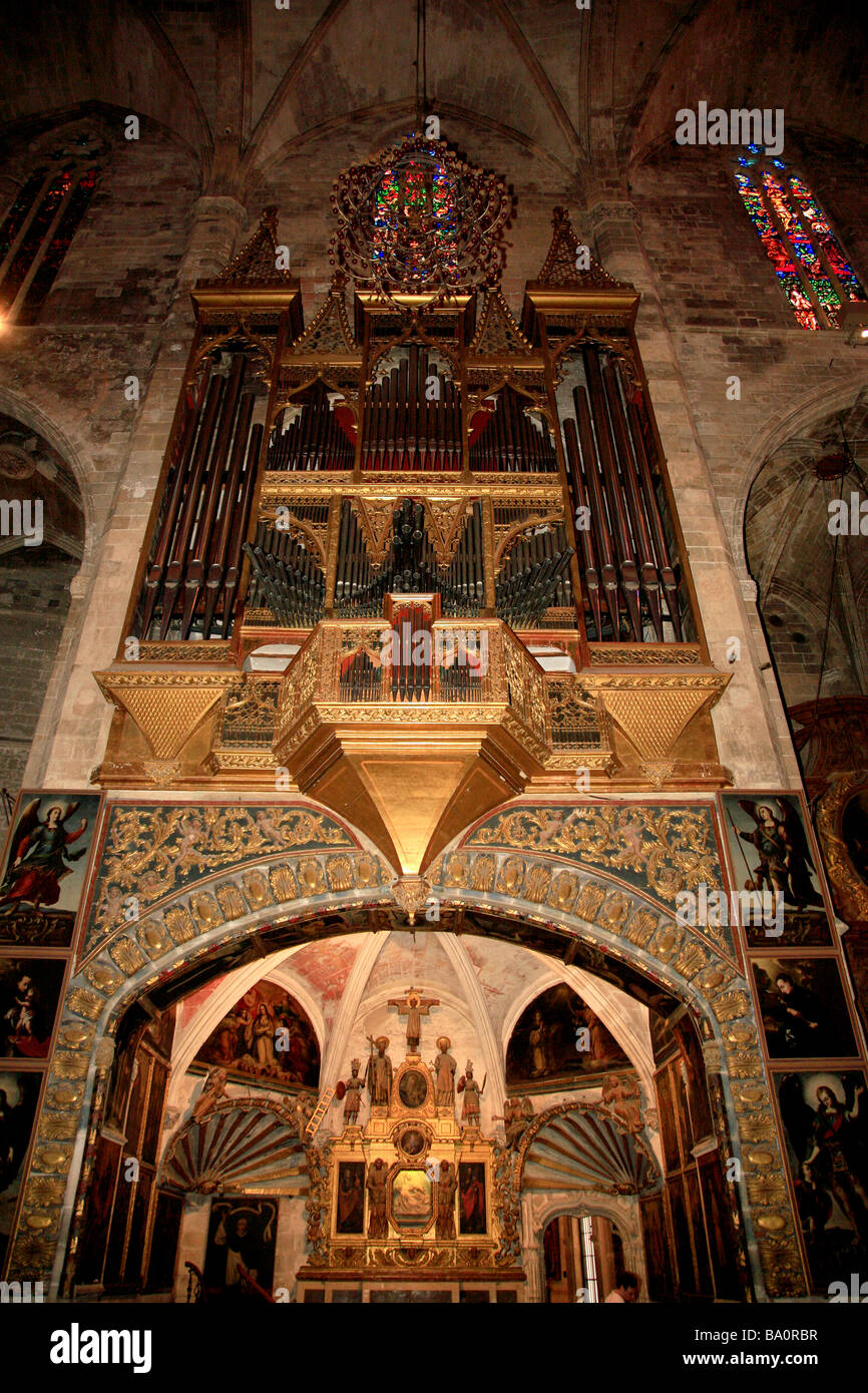 Die große Orgel Interieur von La Seu Palma Kathedrale Palma de Mallorca Mallorca Insel Balearischen Inseln Mittelmeer Spanien Stockfoto