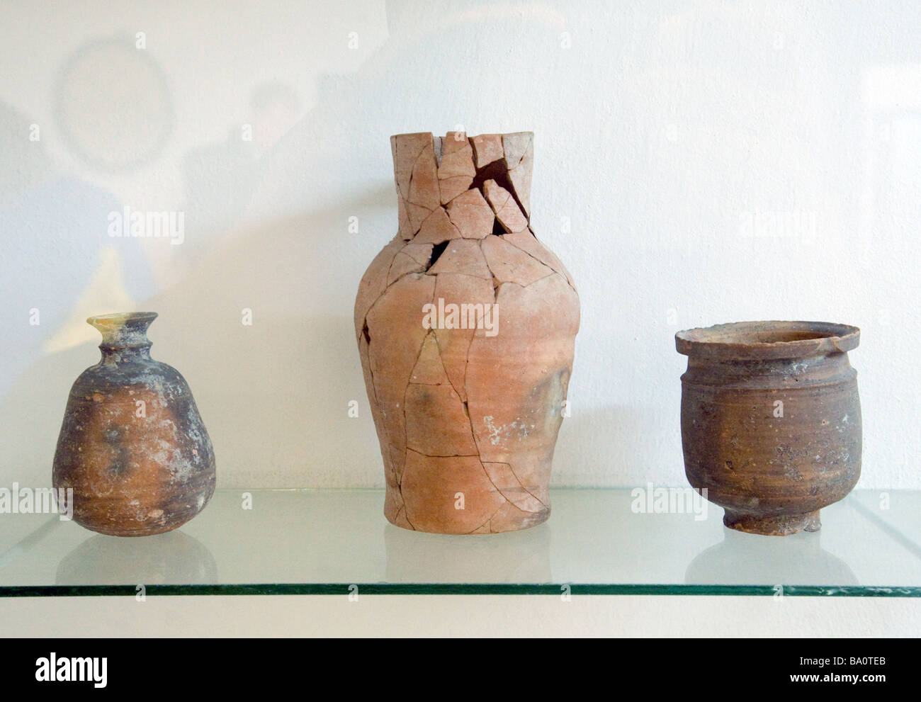 Byzantinische Alter Keramik Vasen, in das Museum für Archäologie, Jerash, Jordanien Stockfoto