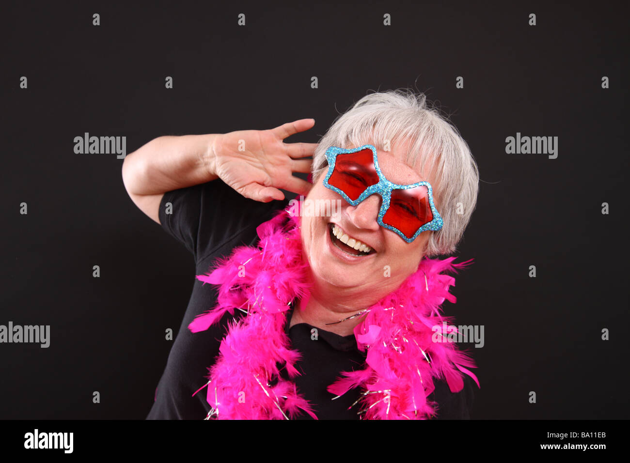 Ältere Frau im Kostüm Stockfoto