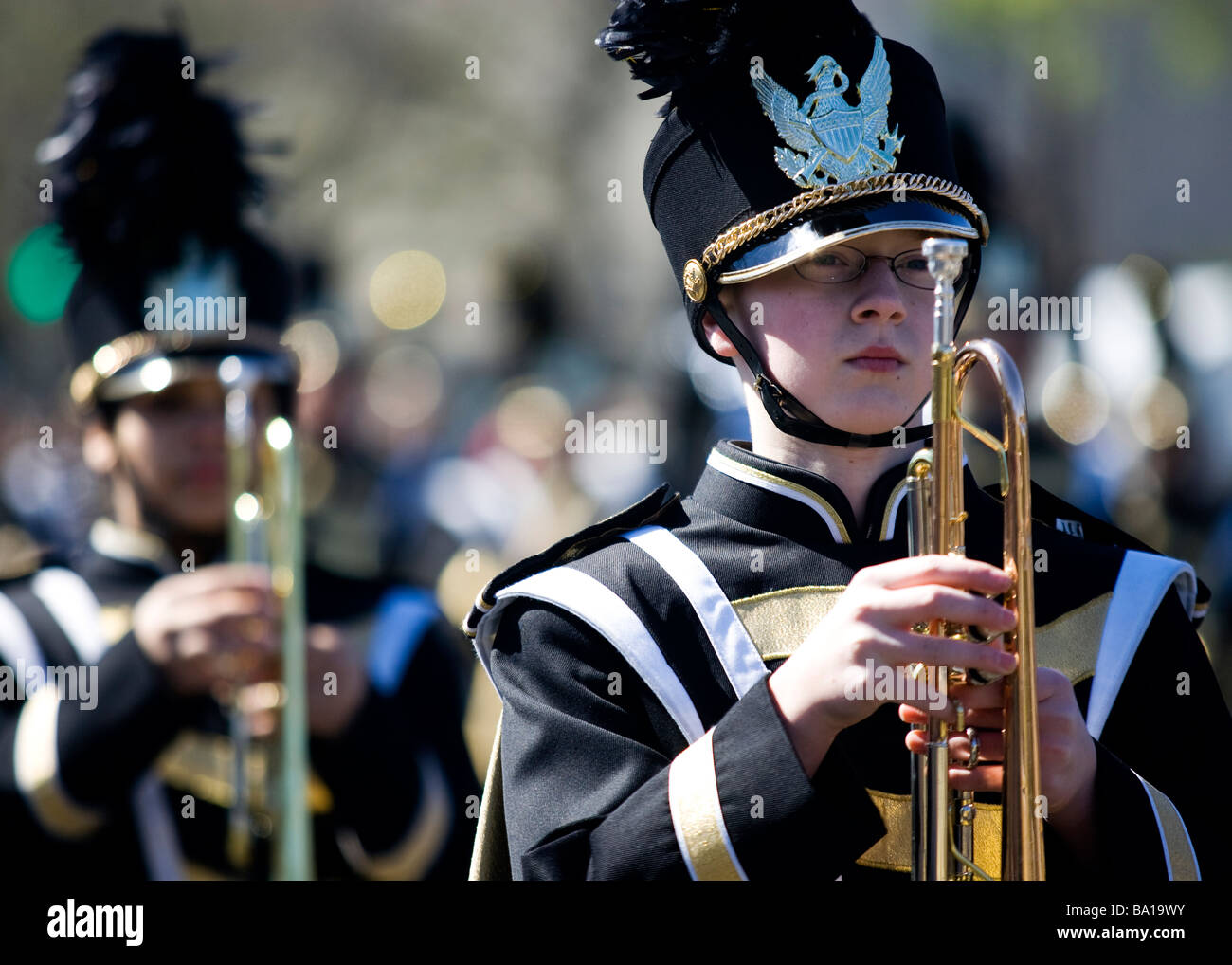 Trompetenspieler in Highschool marching-band Stockfoto