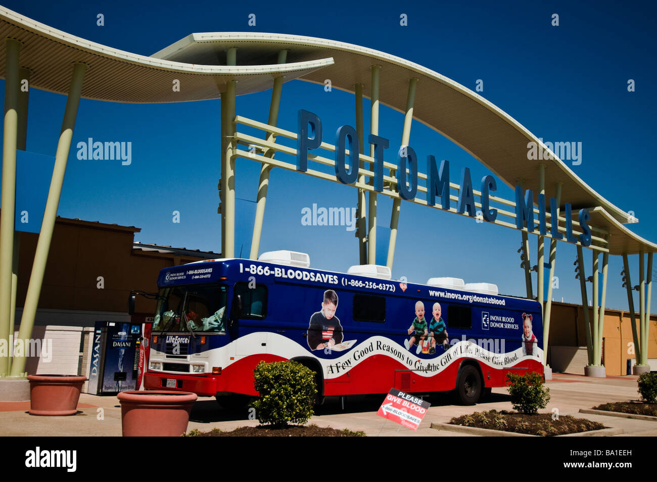 Bloodmobile Blut fahren an der Potomac Mills Mall in Prince William County Virginia Stockfoto