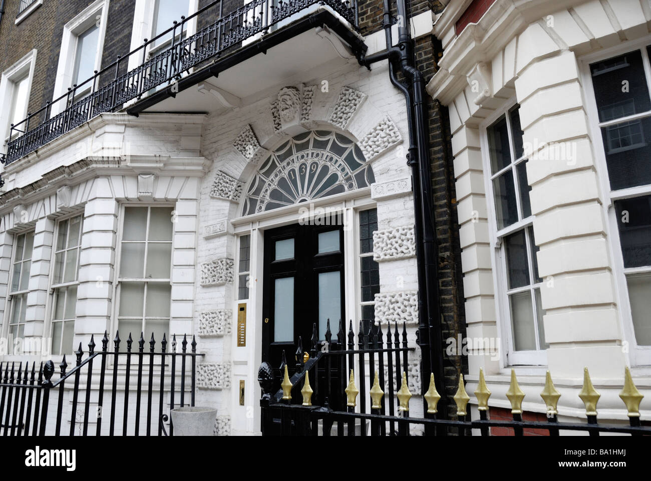 Außenseite des privaten Arztpraxis in der Harley Street London Stockfoto