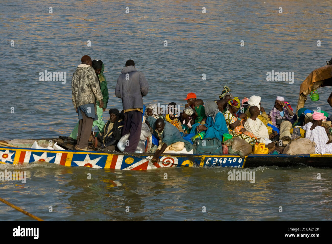 Pinasse Boot Abfahrt Hafen von Mopti Mali Westafrika Stockfoto