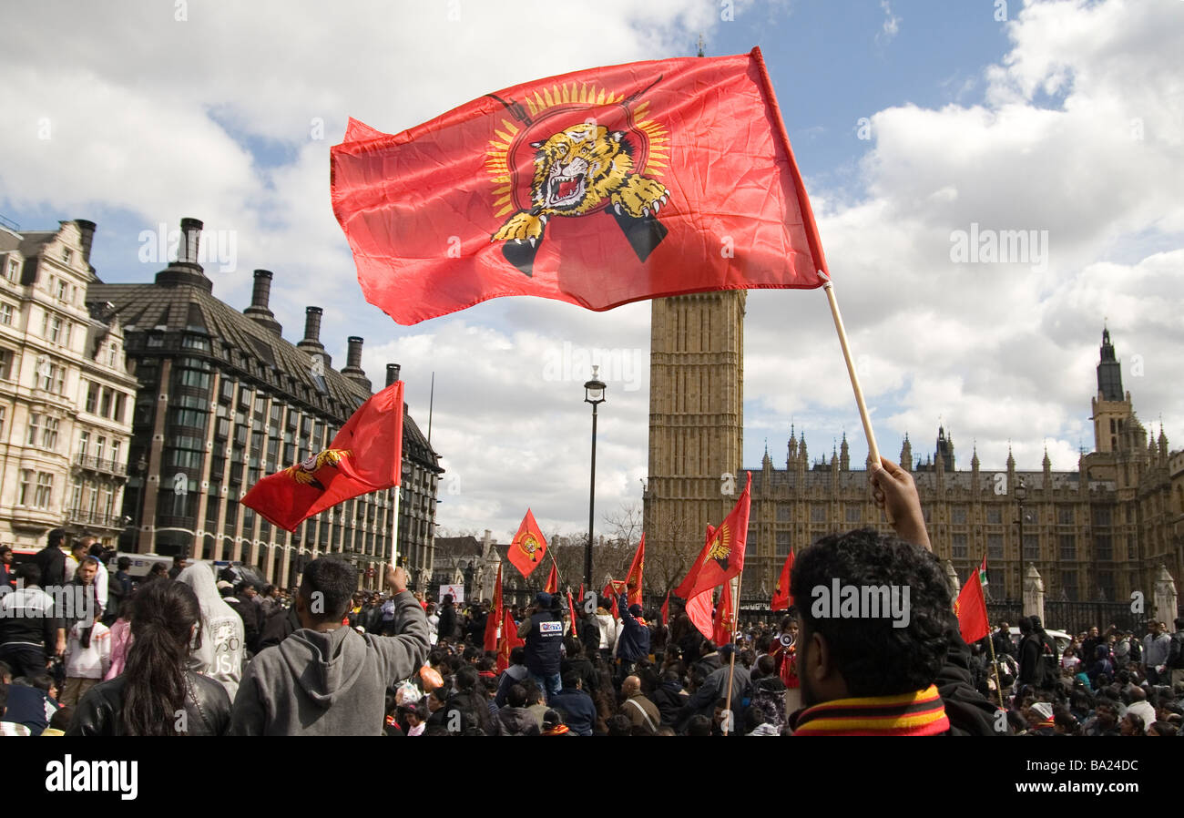 Sri Lankans Protest in Parliament Square Stockfoto