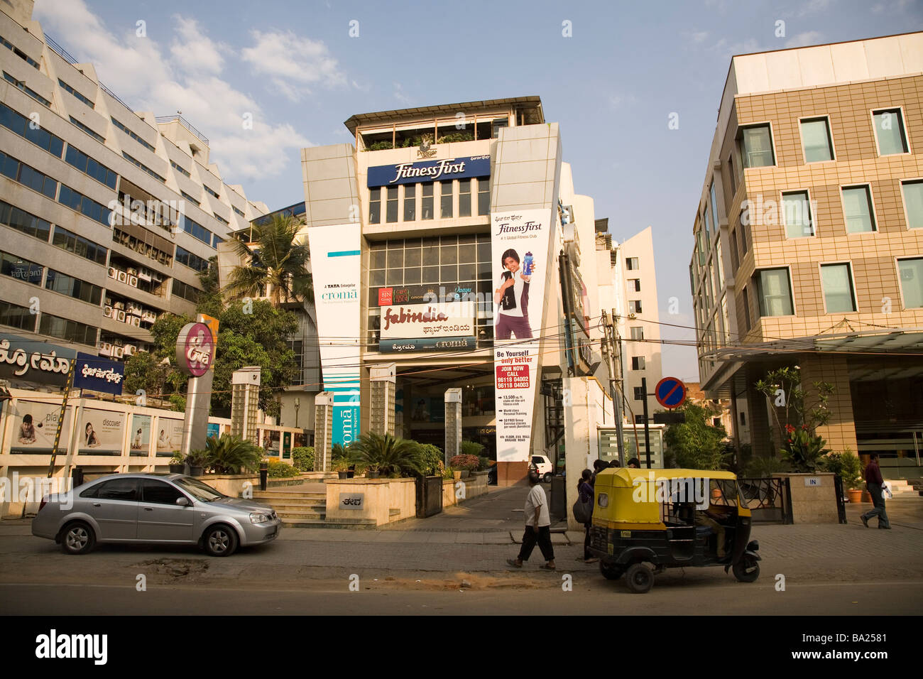 Die Eva-Shopping-Mall auf Brigade Road im Zentrum von Bangalore, Indien. Stockfoto