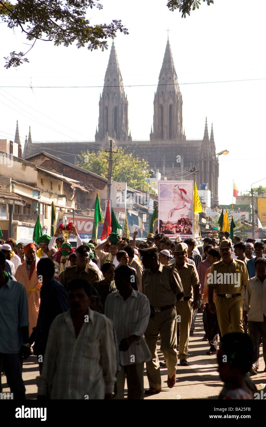 Eine Prozession zu Ehren des Speichers des Tipu Sultans in Mysore, Indien. Stockfoto