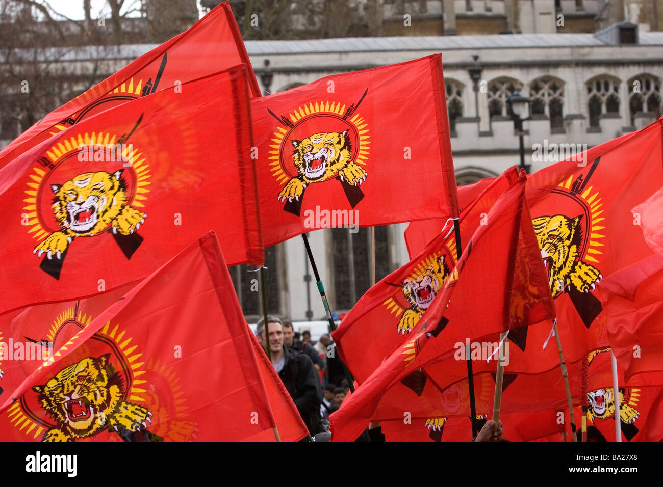 Sri Lankans Protest in Parliament Square demonstrieren gegen ihre Regierung s Aktionen in Sri Lanka Stockfoto