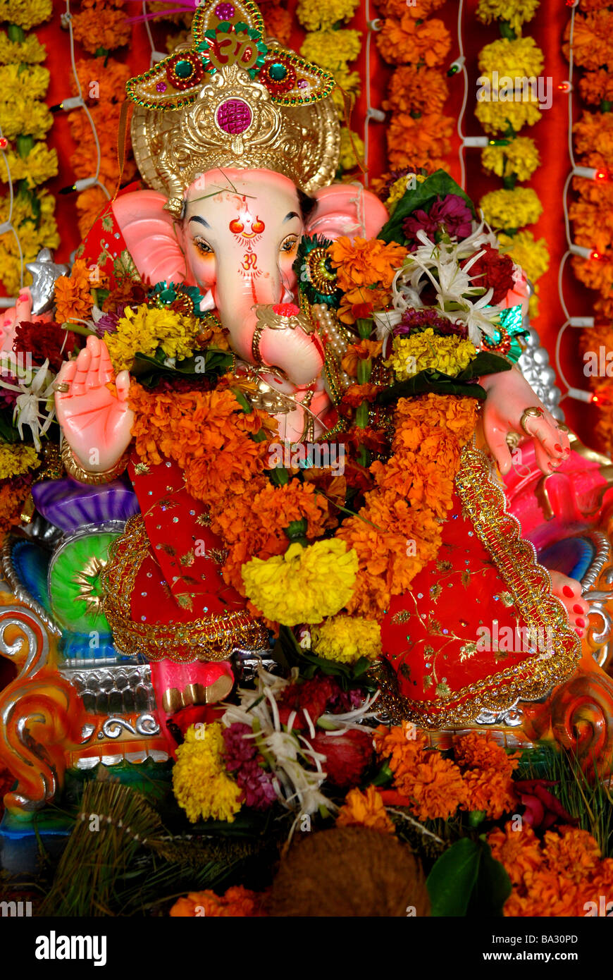 Dies ist ein Foto einer Ganash Statue bei jemandem zu Hause getroffen. Das Foto wurde während Mumbais Ganpati festival Stockfoto