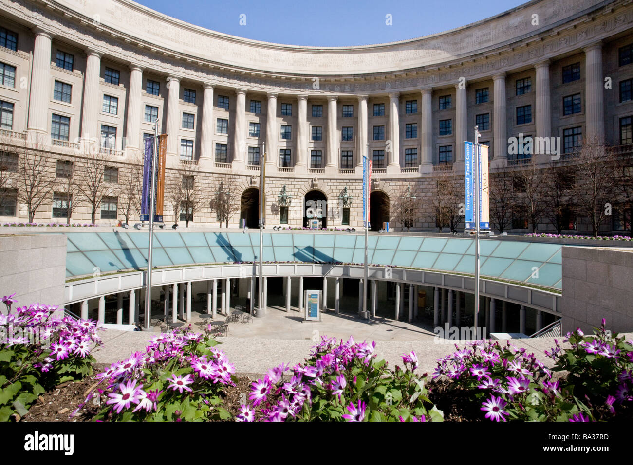 Hof als Frontmann International Trade Center Washington DC Stockfoto