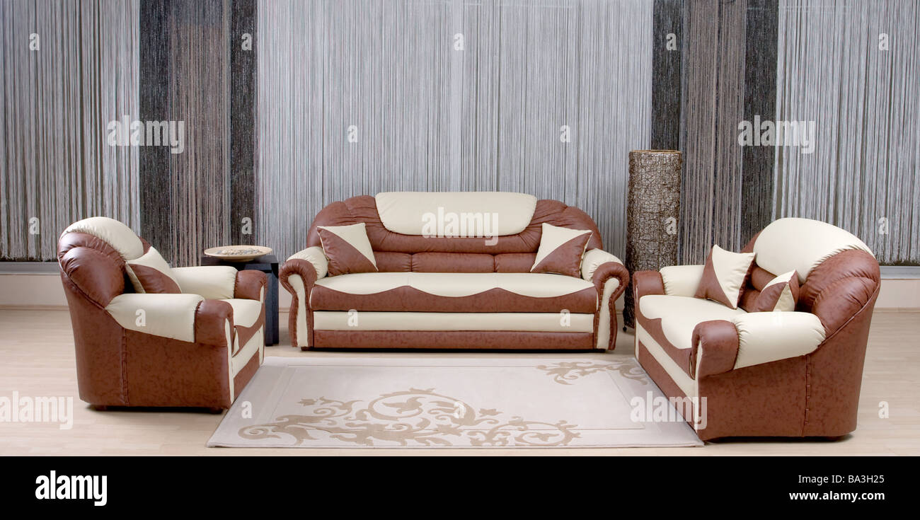 Braun Luxus Sofa im Wohnzimmer Stockfoto