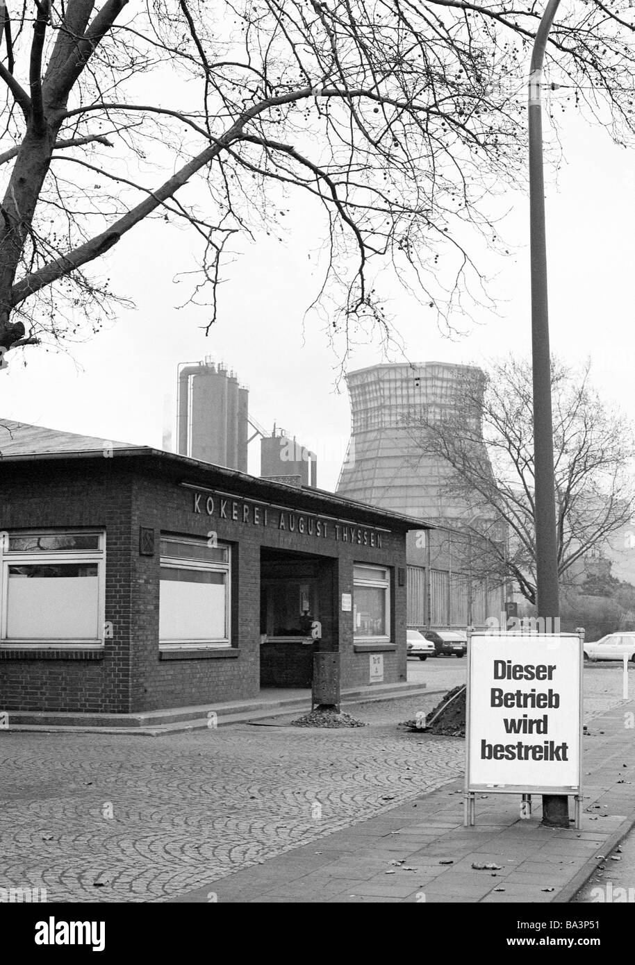 Schwarz / weiß Foto, Wirtschaft, Eisen-und Stahlindustrie im Ruhrgebiet, Streik am Thyssen im Jahr 1978, Streik-Aufruf der siebziger Jahre, D-Duisburg, Rhein, Ruhrgebiet, Nordrhein-Westfalen Stockfoto