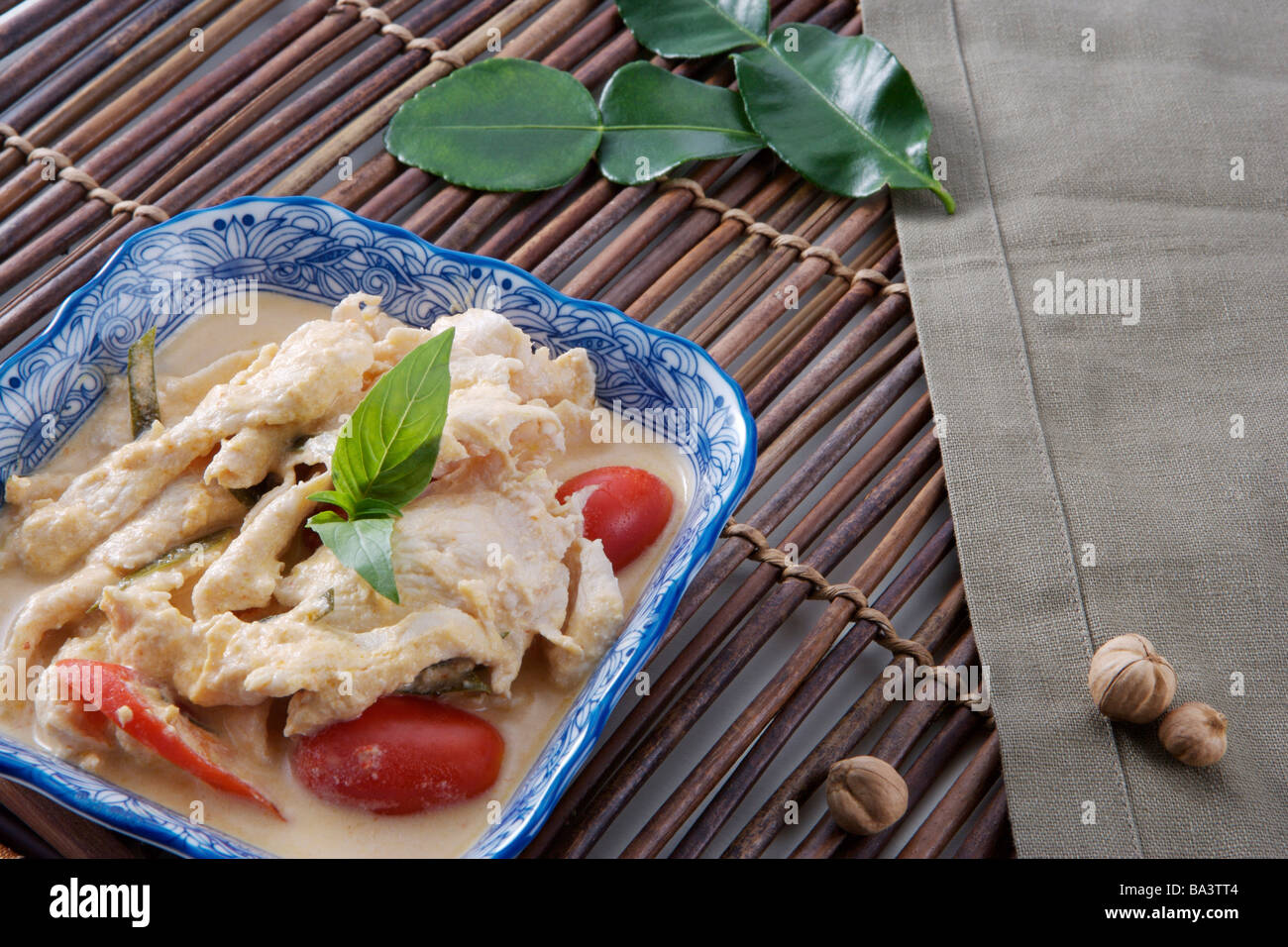 Huhn In Kokosmilch-Sauce Stockfoto