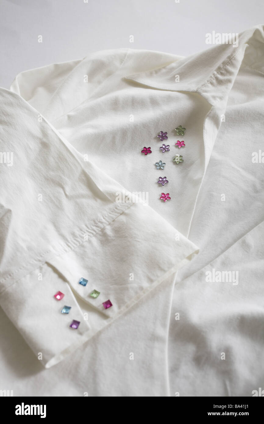 Bluse Detail Ornamentik Strasssteine Anwendung Bekleidung Handwerk Dame Bluse Kragen Ärmel Strass Strassapplikationen Stockfoto