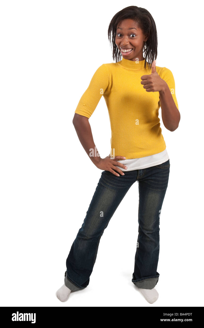 Junge Frau von African American Ethnizität gestikulieren Thumbs Up Studioportrait Schuss stehend Stockfoto
