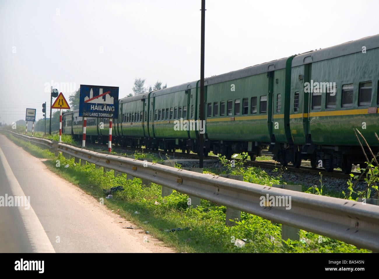 Wiedervereinigung Express Railway in der Nähe von Quang Tri Vietnam Stockfoto