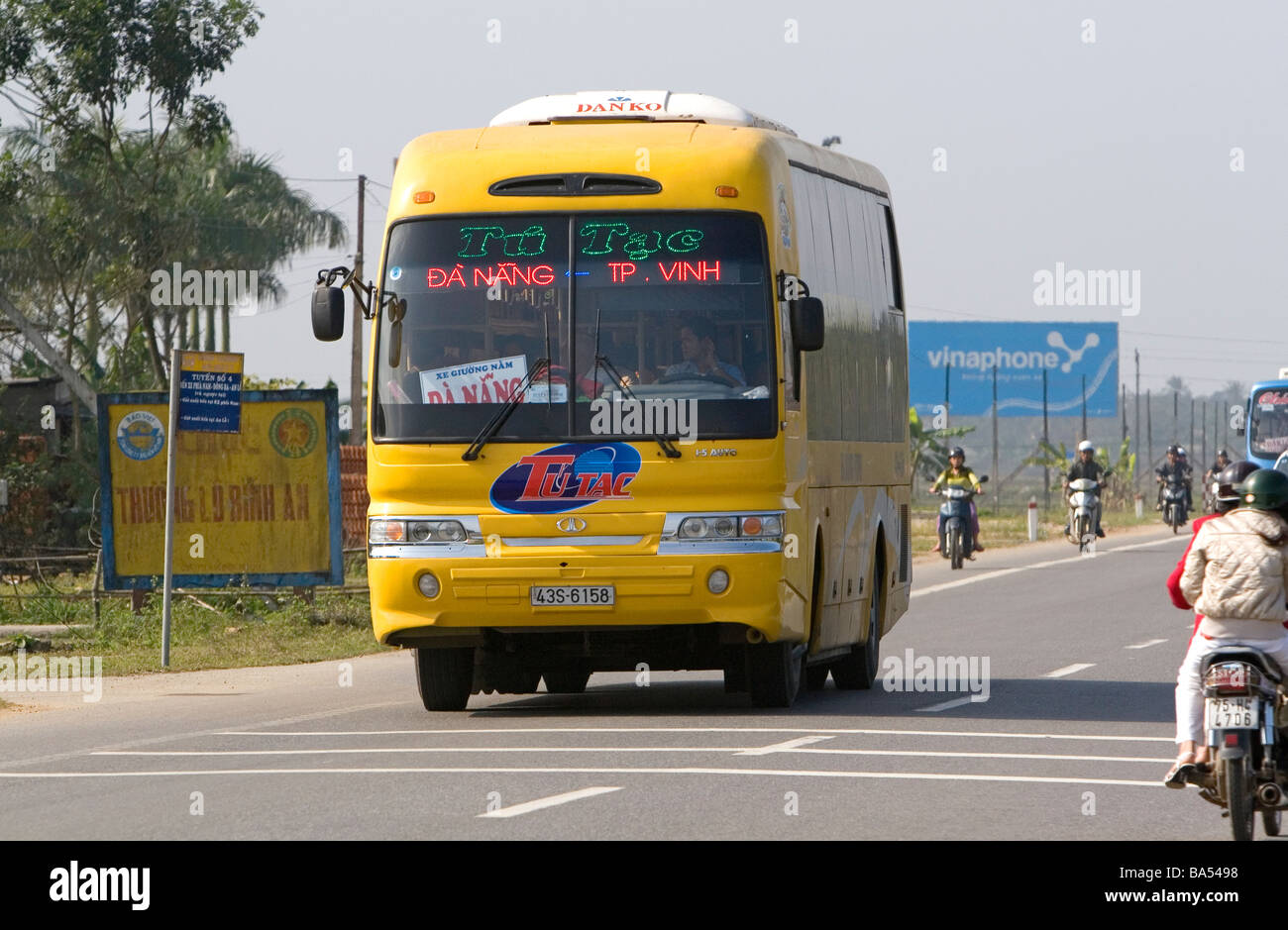 Long Distance Bus in der Nähe von Hue Vietnam Reisen Stockfoto