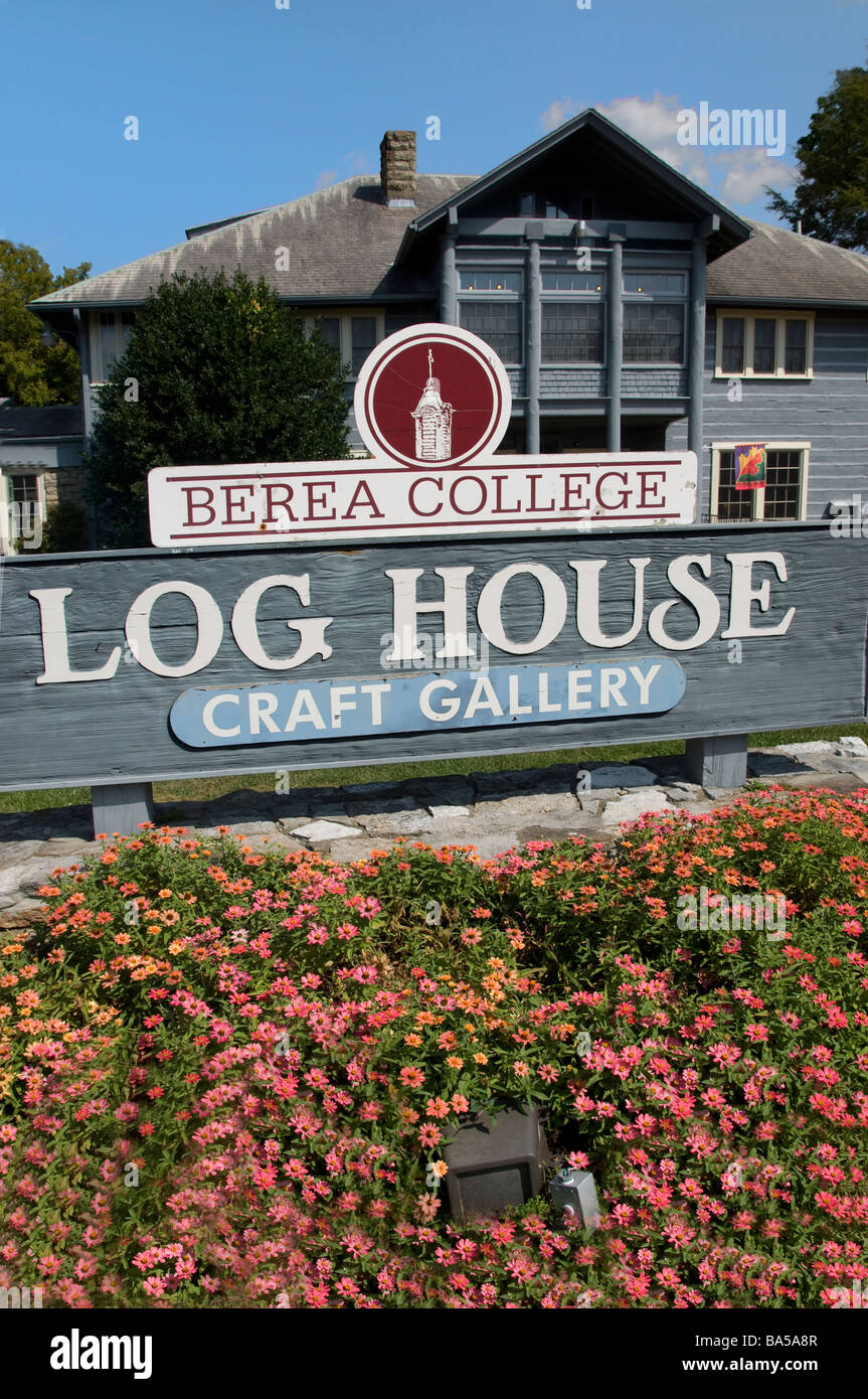 Berea College Log House Craft Gallery in Berea Kentucky bietet Kunsthandwerk zum Verkauf von Studenten am Berea College gemacht Stockfoto