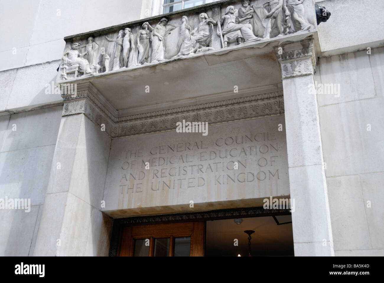 Der Generalrat der medizinischen Ausbildung und Registrierung des Vereinigten Königreichs Gebäude in Hallam Street London W1 Stockfoto