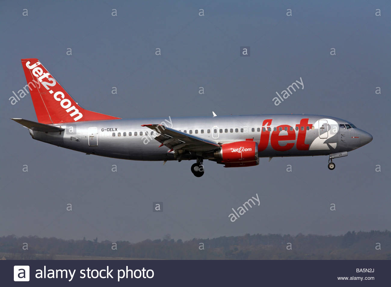 Jet2.com Flug nahenden Start-und Landebahn Stockfoto