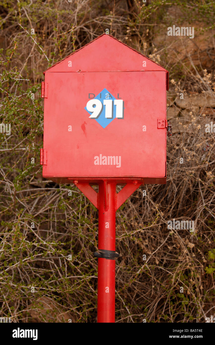 Notfall-Telefon in der Nähe von 1,5 Meile-Toiletten auf der bright Angel Trail grand Canyon National Park südlich Felge Arizona usa Stockfoto