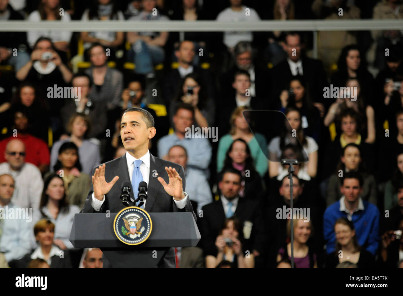 US-Präsident Barack Obama spricht während einer Konferenz organisiert beim NATO-Gipfel in Straßburg, Frankreich. Stockfoto