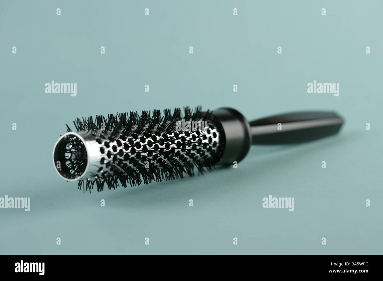 Runde Bürste Haarbürste Haar Trockner-Pinsel Pinsel Symbol Frisur Föhnen  Fönen Haar-Styling-Frisur-Konzept-Friseur Stockfotografie - Alamy
