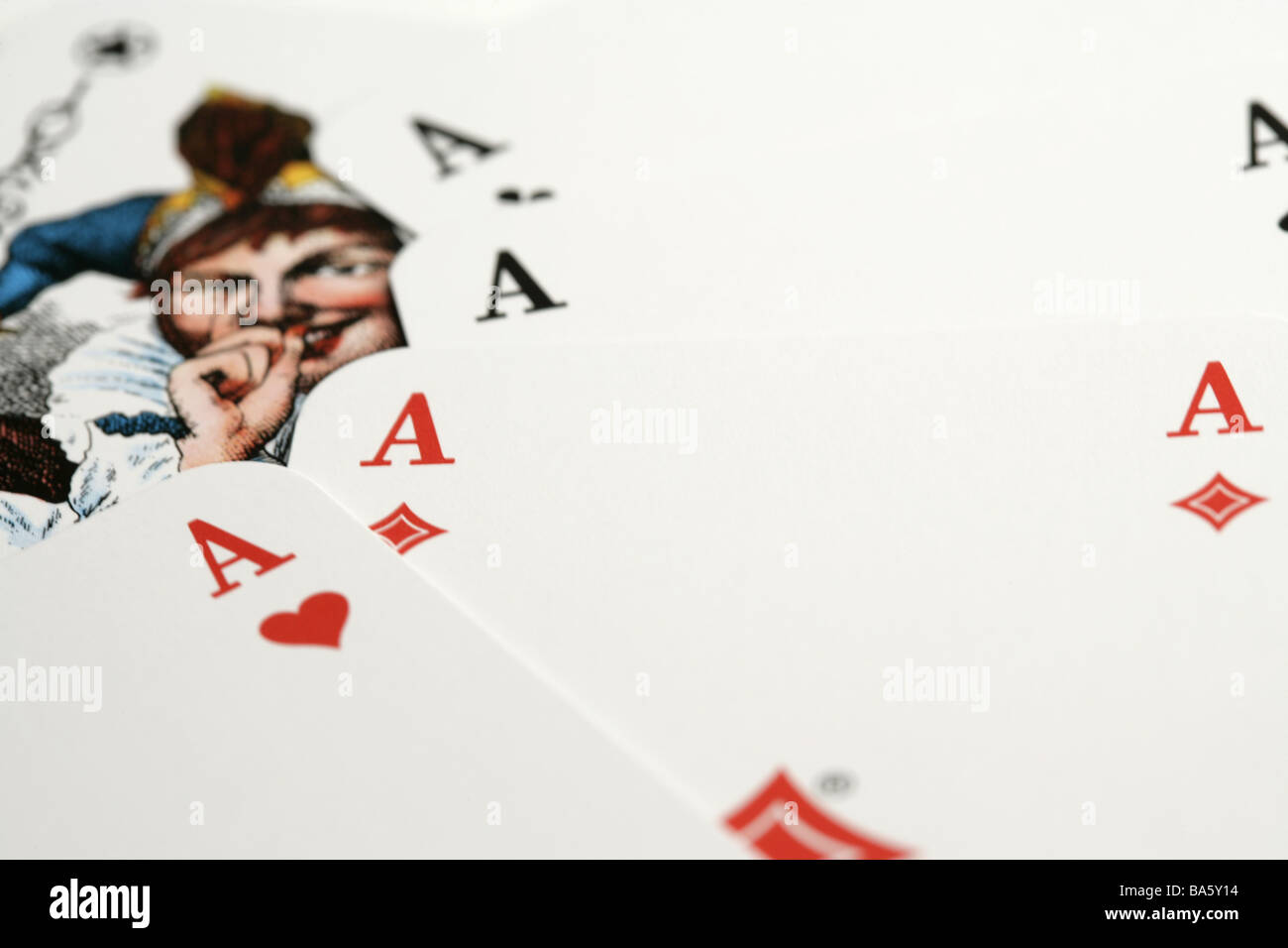 Spielkarten Aces Joker close-up-Serie Karten vier Herz Pik Kreuz Quadrat Symbol Spielkarte Spiel Glücksspiel Poker Poker-Karten Stockfoto