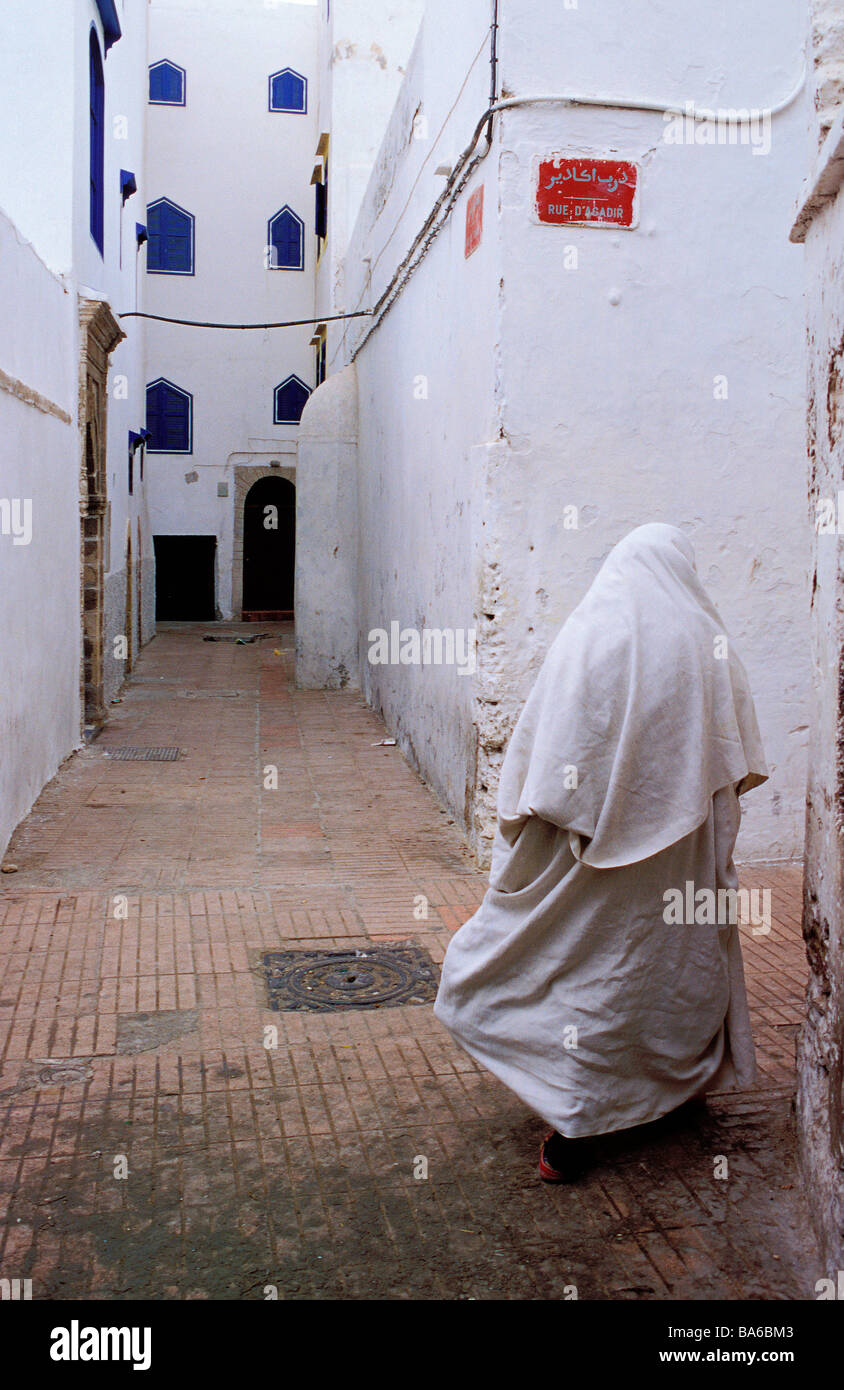 Marokko, Essaouira, Medina, die von der UNESCO als Weltkulturerbe klassifiziert verschleierte Frauen Stockfoto