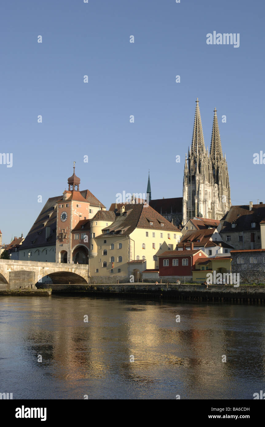 Deutschland Bayern Regensburg alten Teil der Stadt Stadt-Meinung Stein Brücke Donau Süddeutschland Kellner-Pfalz Flussstadt Stockfoto