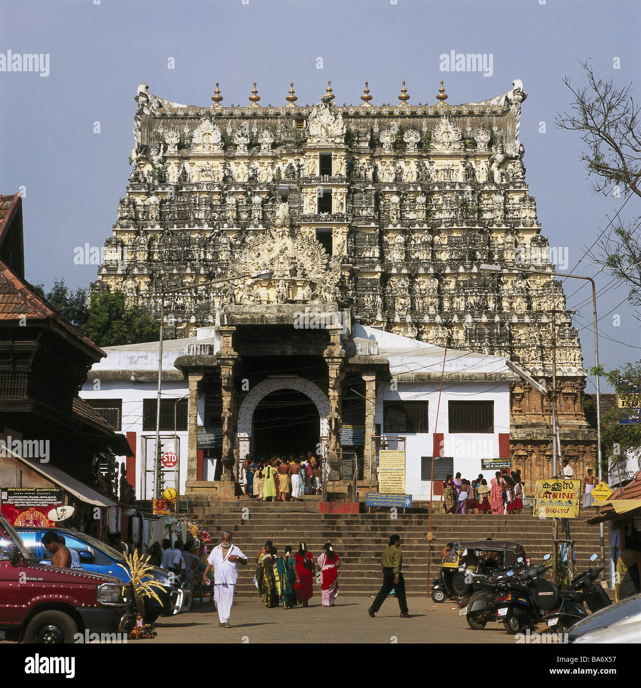 Indien-Kerala Modelle Padmanabhaswamy Gläubigen keine Trivandrum Tempel frei Asien Architektur Architektur Anblick Kultur Symbol Stockfoto