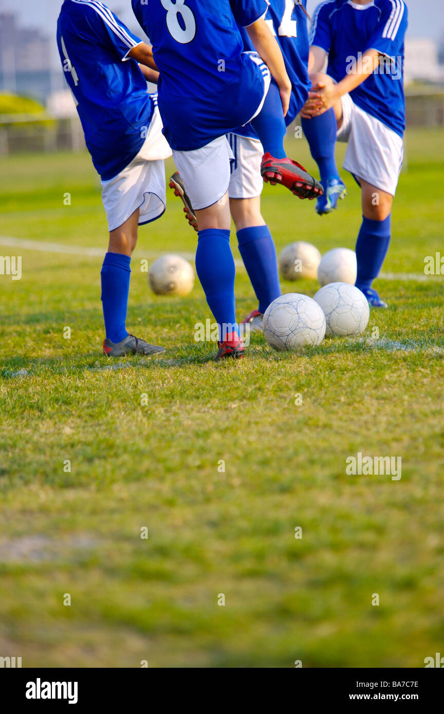 Fußball-Spieler Aufwärmen Stockfoto