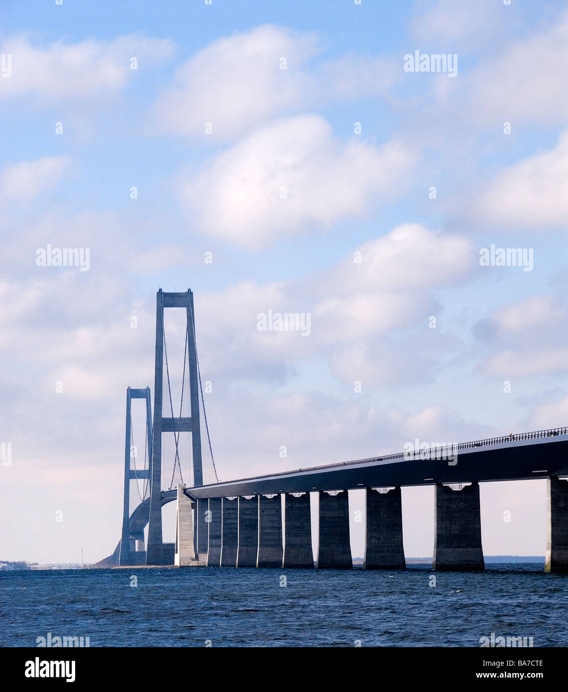 Die großen Belt Brücke zwischen Seeland und Fünen in Dänemark Worlds 2 längste Aufschwemmung Brücke Dänemark Skandinavien Stockfoto